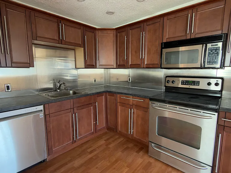 791 Saratoga St #3A — Photo 14