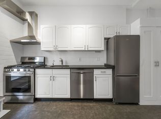 240 Grand St #2, Brooklyn, NY 11211