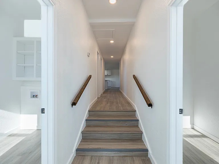 147 Western Lake Dr — Photo 10