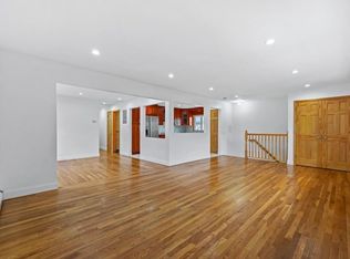 20506 26th Ave FLOOR 2, Bayside, NY 11360