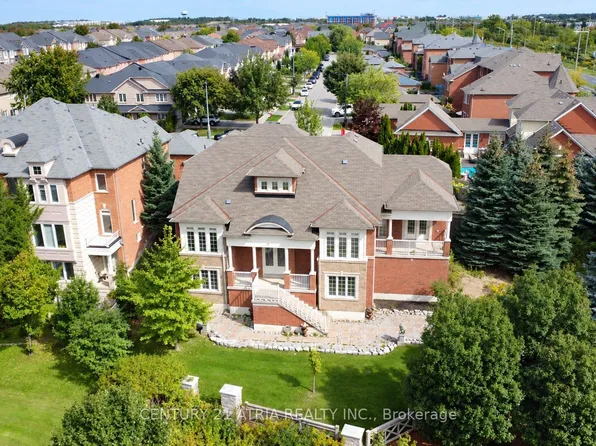 111 Zokol Dr, Aurora, ON L4G 0B9