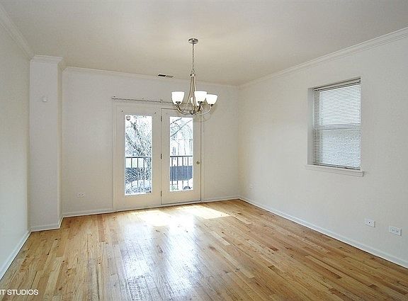 3rd image of 3014 W Flournoy St #2