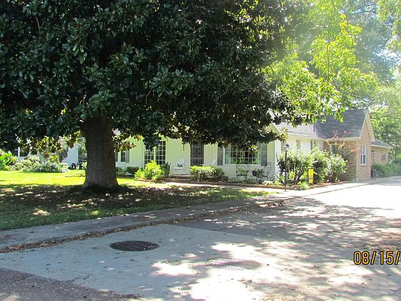 4th image of 1704 S Lakeshore Dr