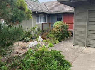2526 Pineridge Dr, Cambria, CA 93428