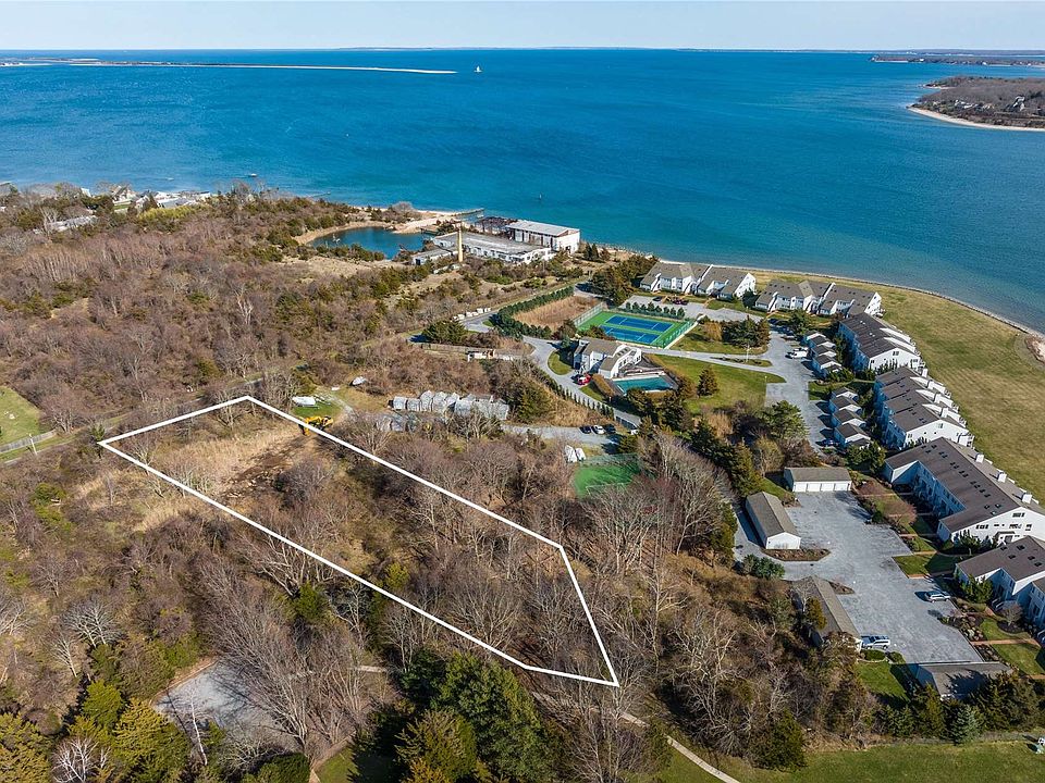 2350 Shipyard Ln, East Marion, NY 11939 MLS 3389117 Zillow