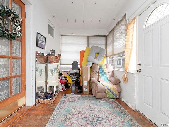 3rd image of 155 Hawkins Street