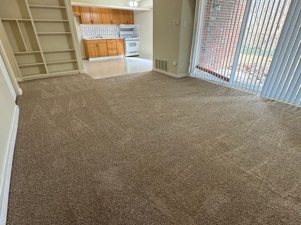 5202 Castlewood Rd APT A