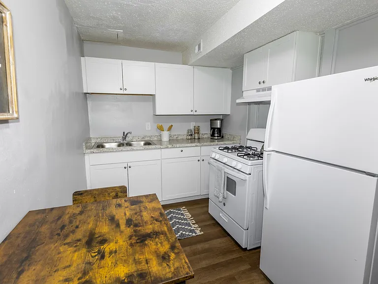 Graystoneplace Apartments — Photo 79