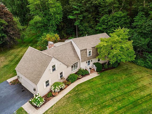 4th image of 1 Homestead Cir