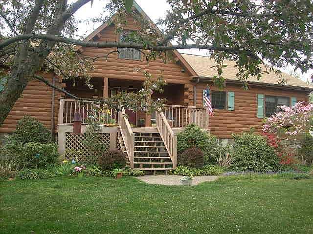 1st image of 250 Hull Ave
