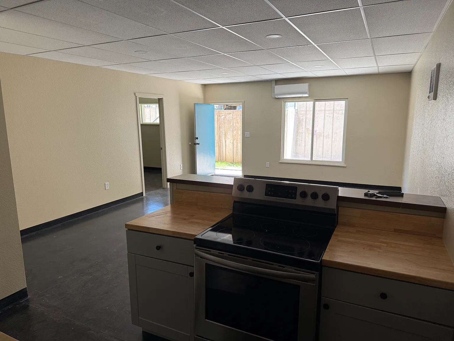 1 bed, 620 sqft, $1,300 — Photo 3