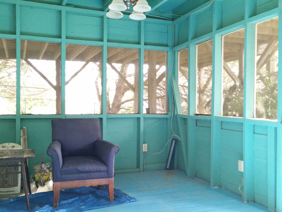 Screened-In Porch