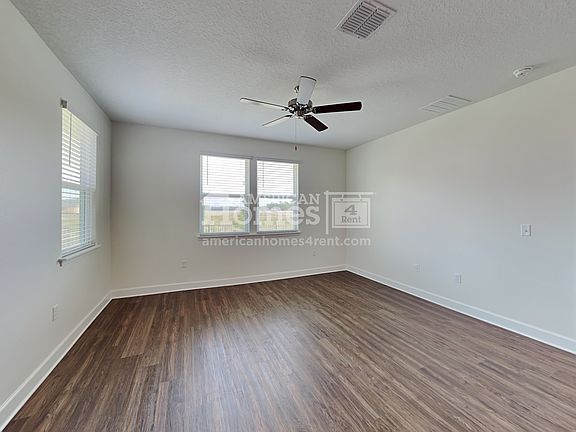 3rd image of 1229 Tara Ln