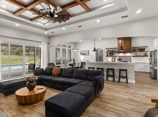 121 N TRANQUILITY DR, La Vernia, TX 78121