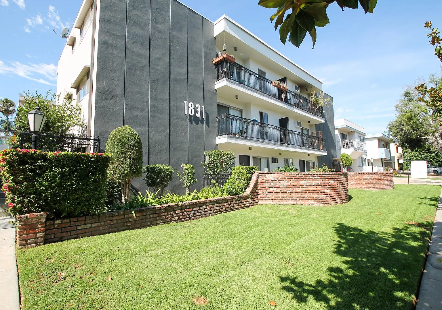 1831 Camden Ave. — Photo 1