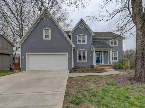 5809 W 155th St, Overland Park, KS 66223