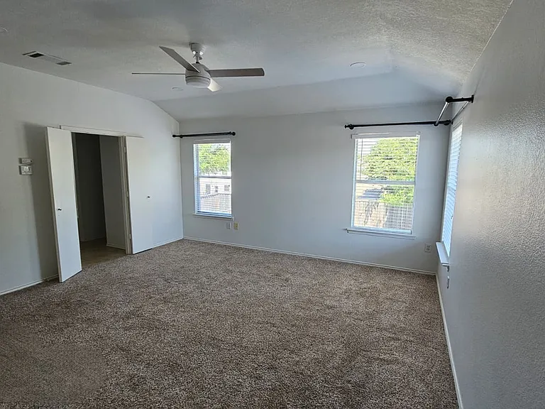 6416 Marvin Gdns — Photo 21
