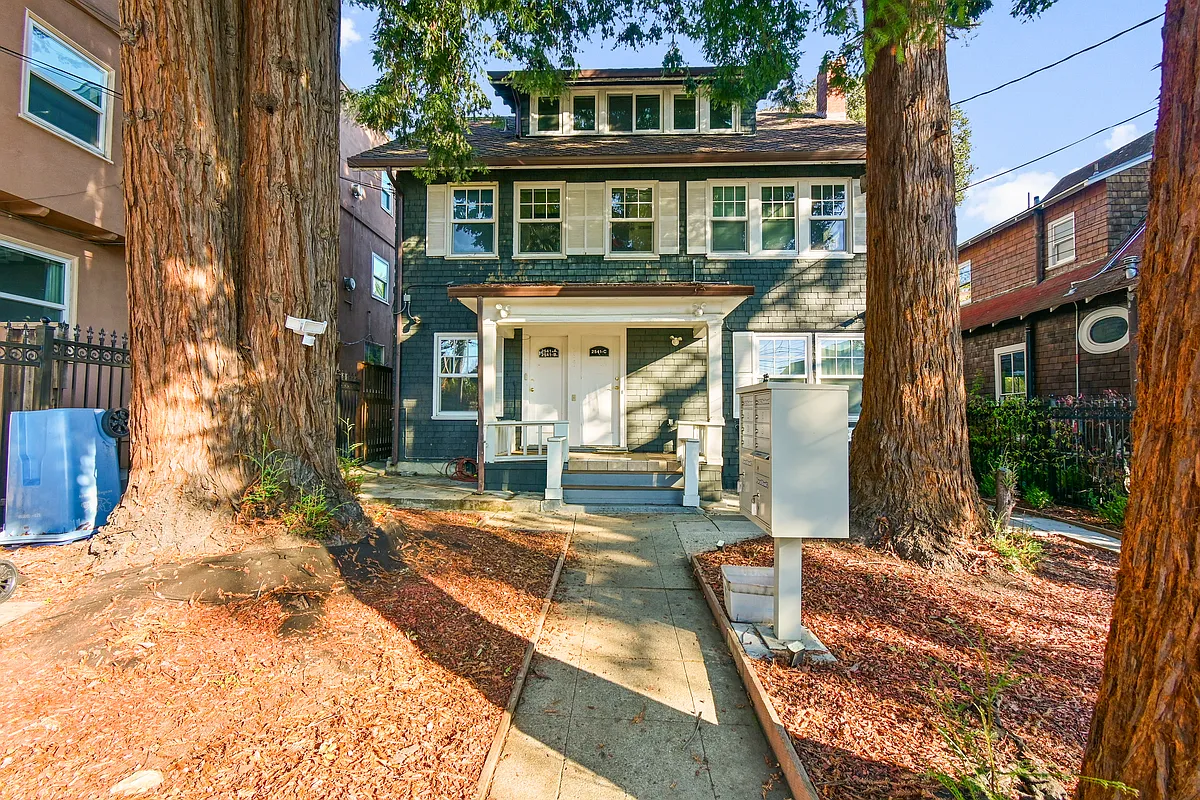 Building Photo - 2543 Piedmont Ave #2