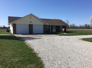 4 Tower Rd, Montgomery City, MO 63361