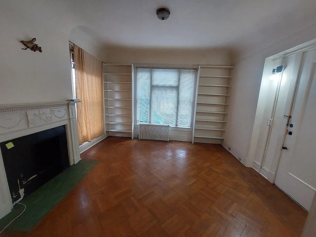3 bed, 1.5 bath, 1400 sqft, $1,500 — Photo 3