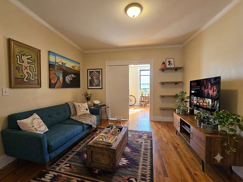 2nd image of 210 20th St APT 2