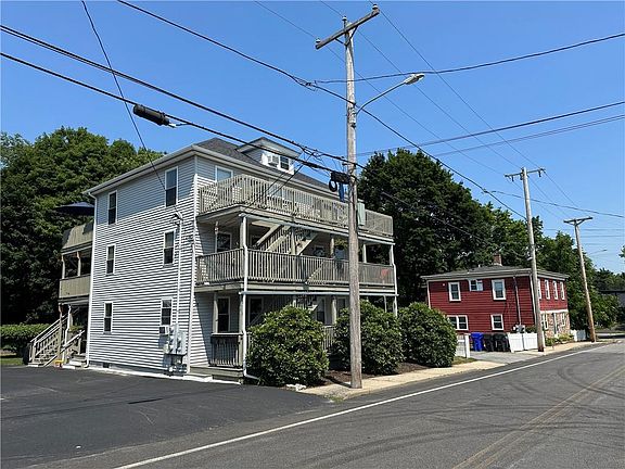 3rd image of 28 Bridge St