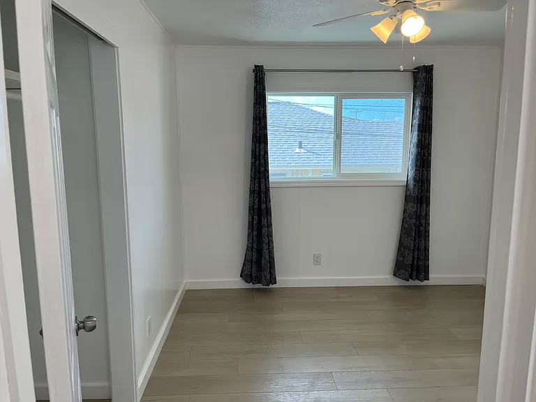 3523 Kilauea Ave — Photo 17