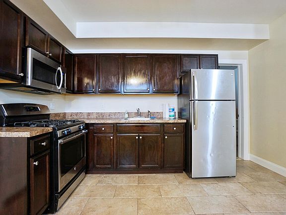 2nd image of 223 Vineland Ave #1A