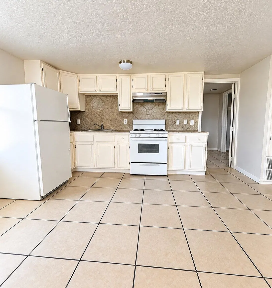 2 bed, 1.0 bath, 650 sqft, $950 — Photo 4