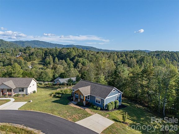 3rd image of 105 Bluebell Ridge Ln