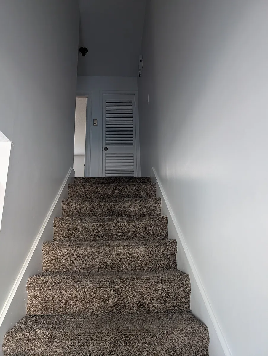 Building Photo - 102 Woodleigh Rd #4