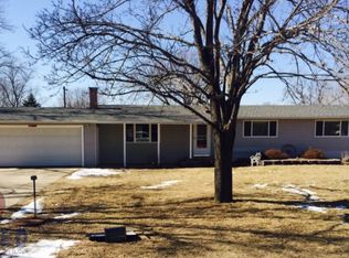 440 Fair Oaks Dr, South Sioux City, NE 68776