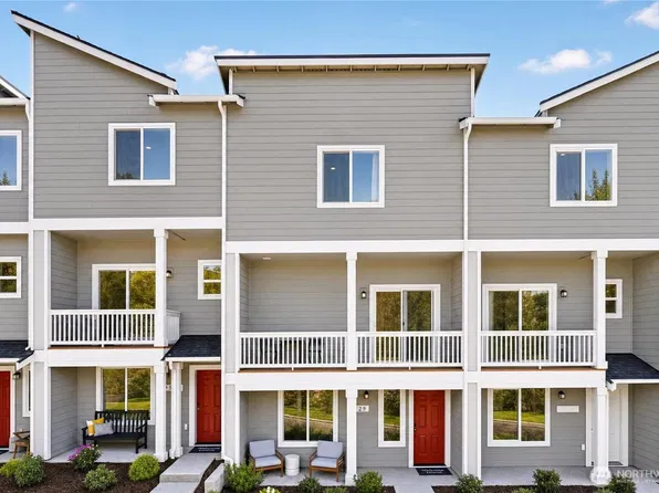 9590 Mineral Avenue NW, Silverdale, WA 98383