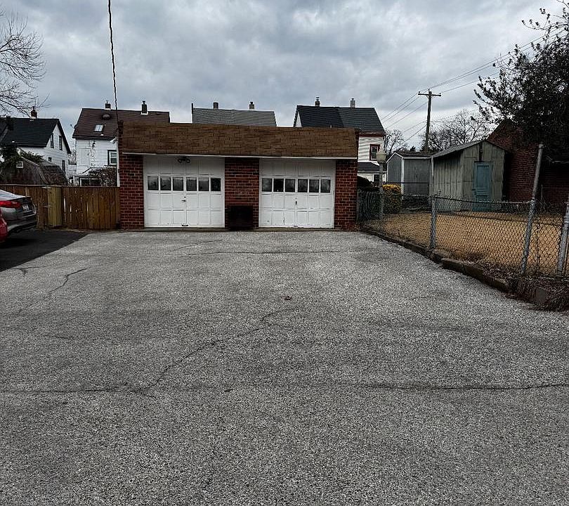 2nd image of 504 Ryers Ave