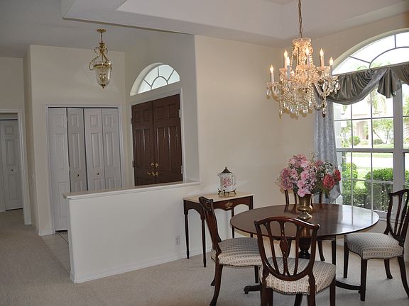 4th image of 423 Pebble Creek Ct