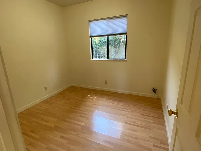 20012 Rodrigues Ave #A — Photo 14