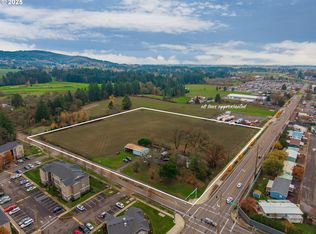 3312 E Fernwood Rd, Newberg, OR 97132