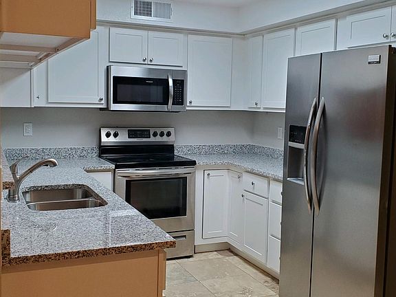 3rd image of 8850 W Greenbrian Dr
