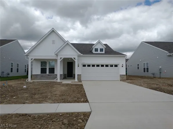12642 Kathleen Dr, Columbia Station, OH 44028