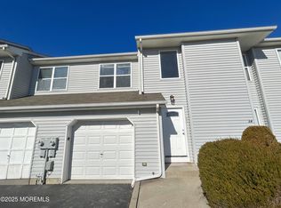 40 Vincent Ct, Little Egg Harbor, NJ 08087