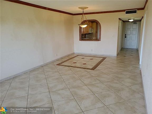 4th image of 3200 N Palm Aire Dr APT 705
