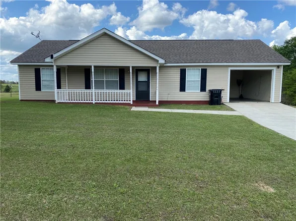 64 Town Creek Estate Dr, Union Springs, AL 36089