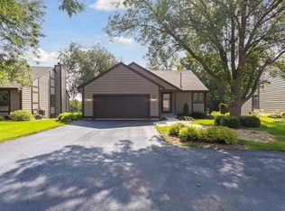 408 Clearview Ct, Janesville, WI 53548