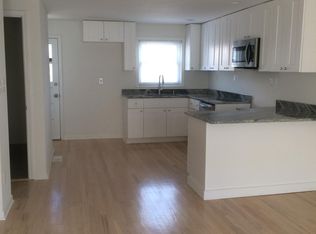 1005 1/2 W 38th St, Kansas City, MO 64111