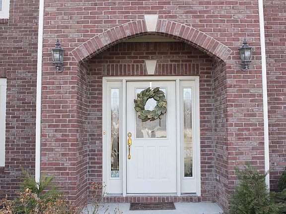 2nd image of 1801 Willow Bend Ct