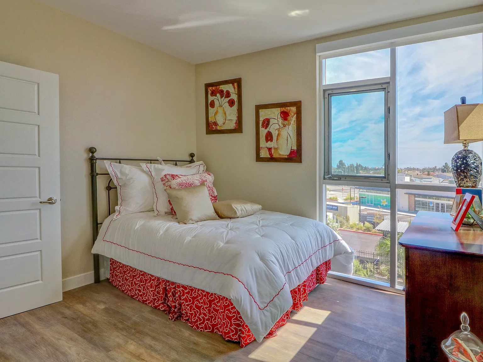 Seagate Homes Apartments — Photo 3