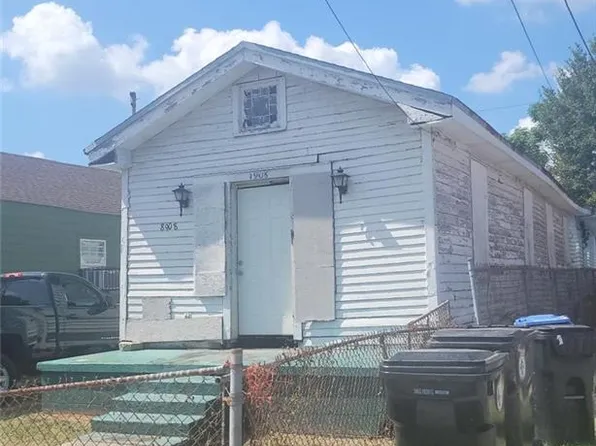 8908 Edinburgh St, New Orleans, LA 70118