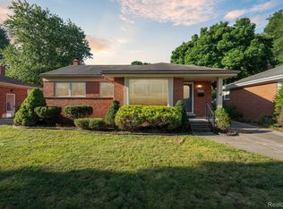 28519 Cleveland St, Livonia, MI 48150