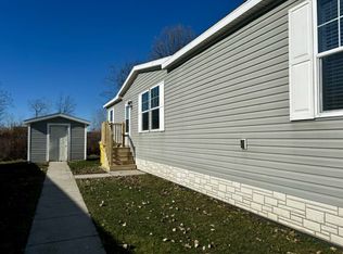 58401 Brookside Dr #30, New Haven, MI 48048