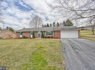 278 Amad Dr, York, PA 17403